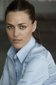 Lauren Glazier as Kay Manz in MINDHUNTER