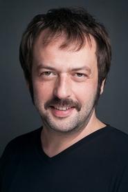 Okan Yalabık as Tarık Bayrakçı in Innocent