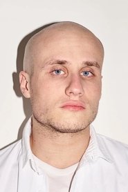 Nikita Kukushkin as Pavel in Caught Stealing