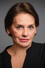 Nur Sürer as Nermin Bayrakçı in Innocent