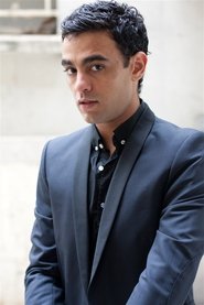 Bellamine Abdelmalek as Arnaud in Marianne