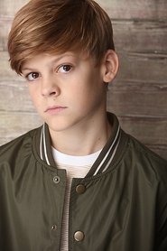 Paxton Singleton as Young Steven in The Haunting of Hill House