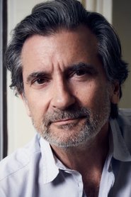 Griffin Dunne as Paul in Caught Stealing