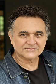 Robério Diógenes as Euclides in The Secret Agent