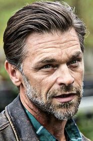 Ian Tracey as Remo Wallace in Bates Motel