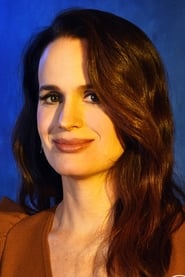Elizabeth Reaser as Shirley Crain in The Haunting of Hill House