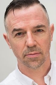 Charlie Creed-Miles as David in The Fifth Element