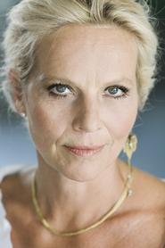 Benedikte Hansen as Hanne Holm in Borgen