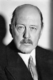 Frederick Kerr as Baron Frankenstein in Frankenstein