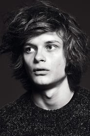 Charlie Tahan as Wyatt Langmore in Ozark