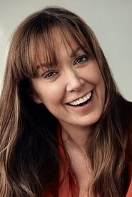 Elizabeth Marvel as Noel Holmes in The Dropout